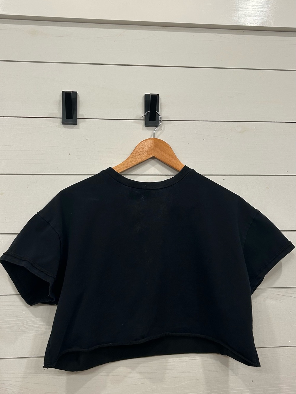 SHEIN Black Crewneck crop top